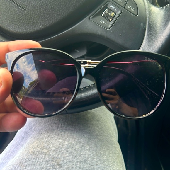 Gucci glasses - Picture 1 of 3